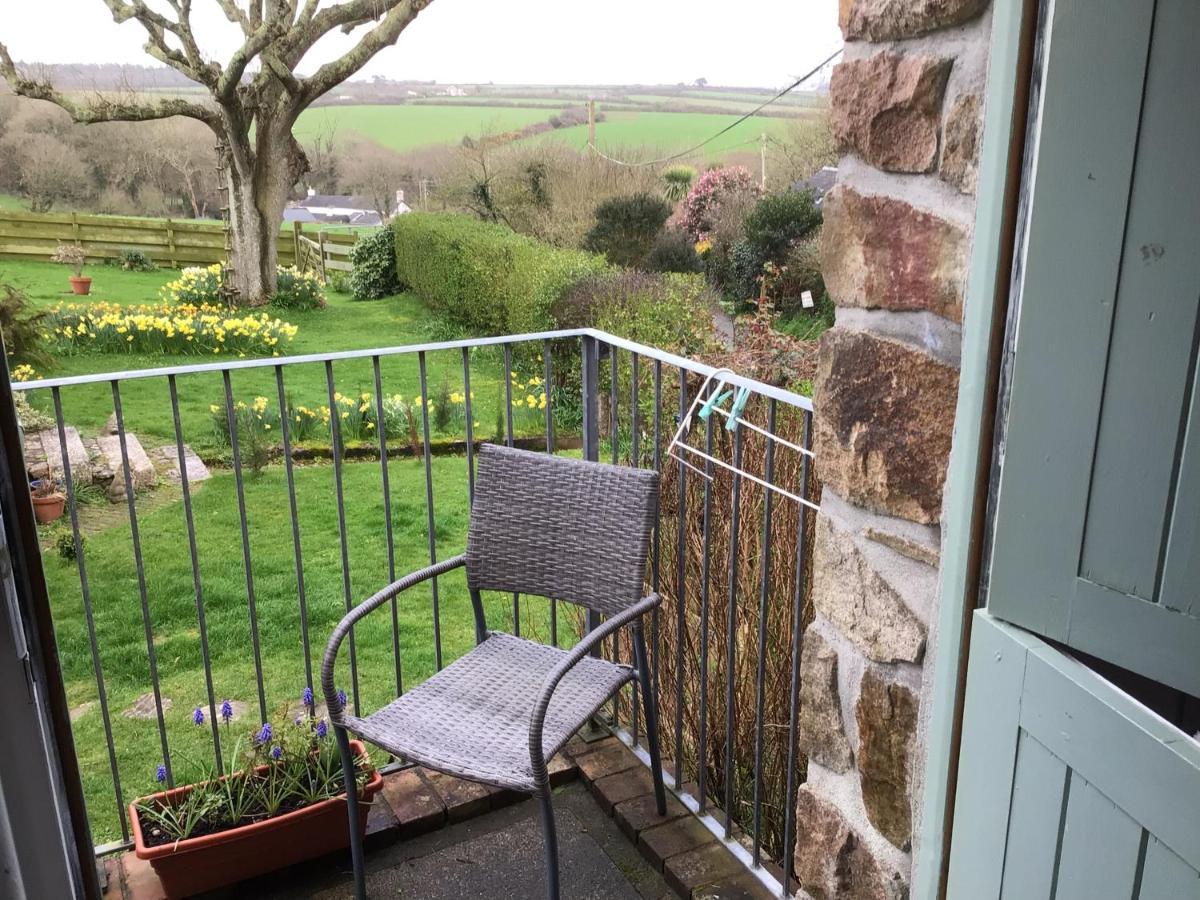 Cozy Camborne Studio Retreat With Two Single Beds Εξωτερικό φωτογραφία